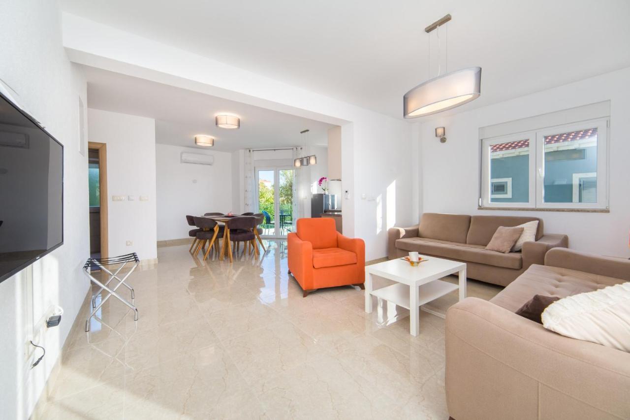 Apartments Zvonik Брист Екстер'єр фото