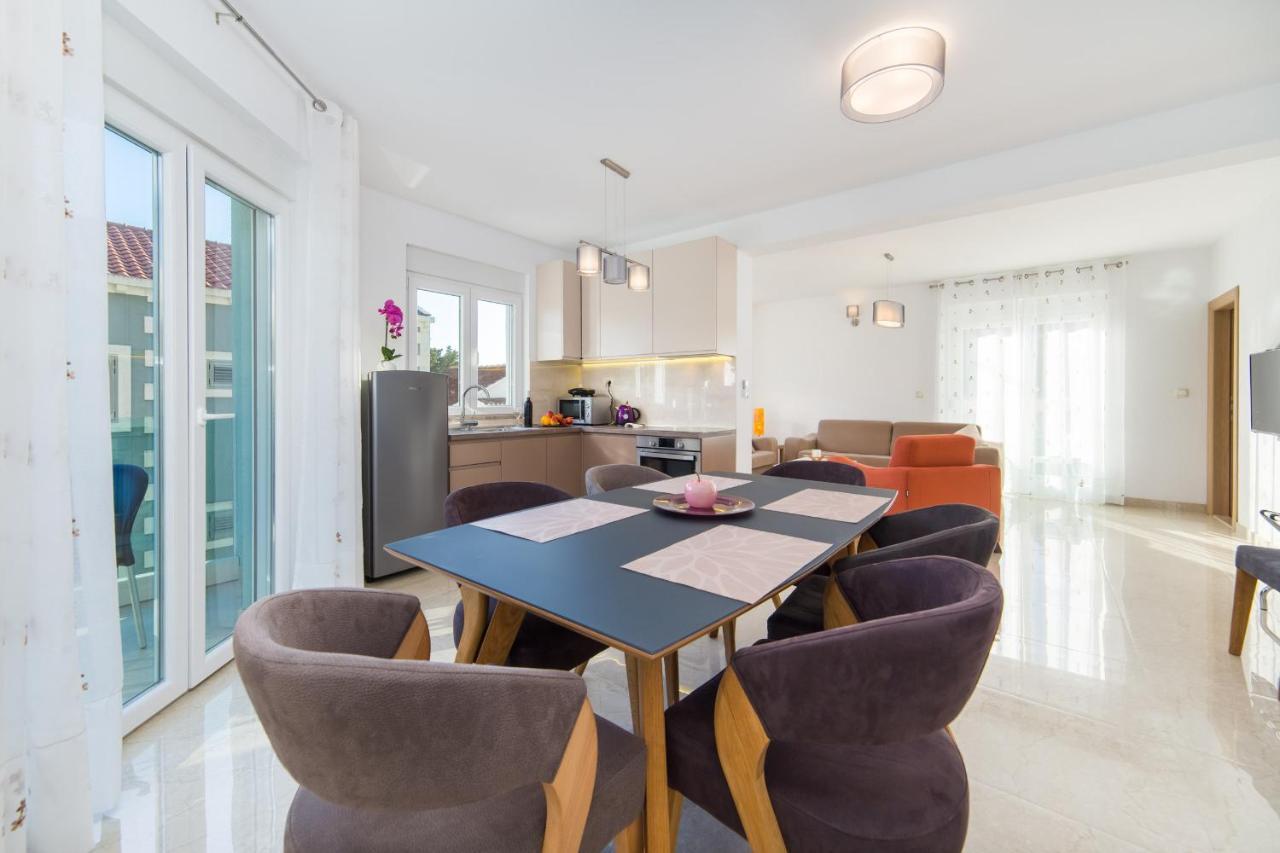 Apartments Zvonik Брист Екстер'єр фото