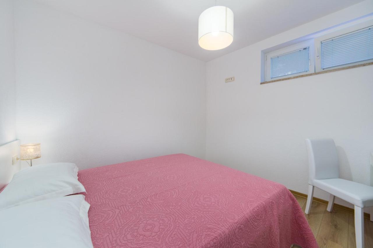 Apartments Zvonik Брист Екстер'єр фото